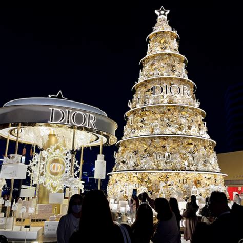 dior christmas tree hong kong|Dior Atelier of Dreams Unveil a Festive Christmas Takeover at .